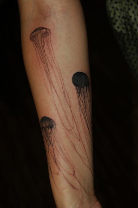 Detail Box Jellyfish Tattoo Nomer 39