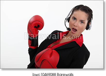 Detail Boxing Gloves And Helmet Nomer 41