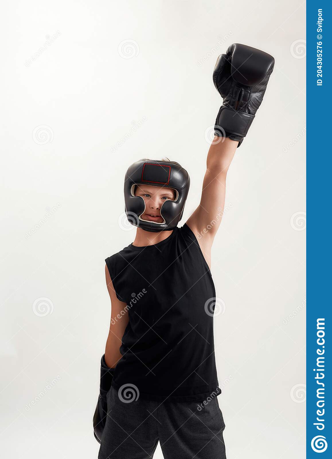 Detail Boxing Gloves And Helmet Nomer 43