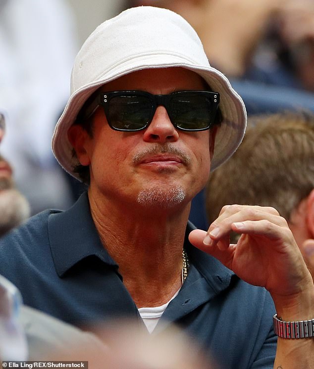 Detail Brad Pitt Bucket Hat Nomer 22