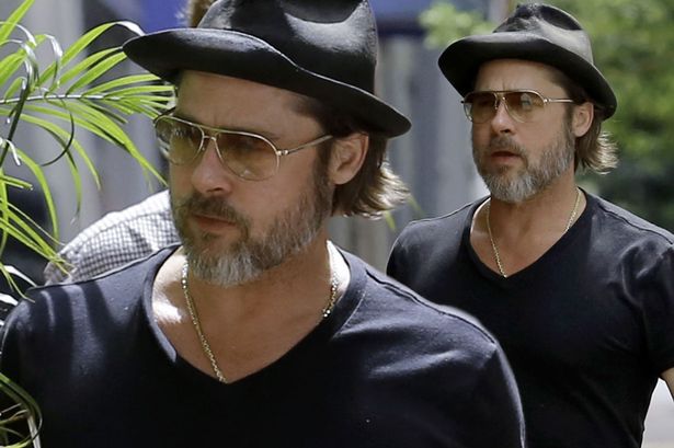 Detail Brad Pitt Bucket Hat Nomer 45