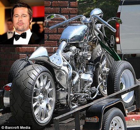 Detail Brad Pitt Harley Davidson Nomer 17
