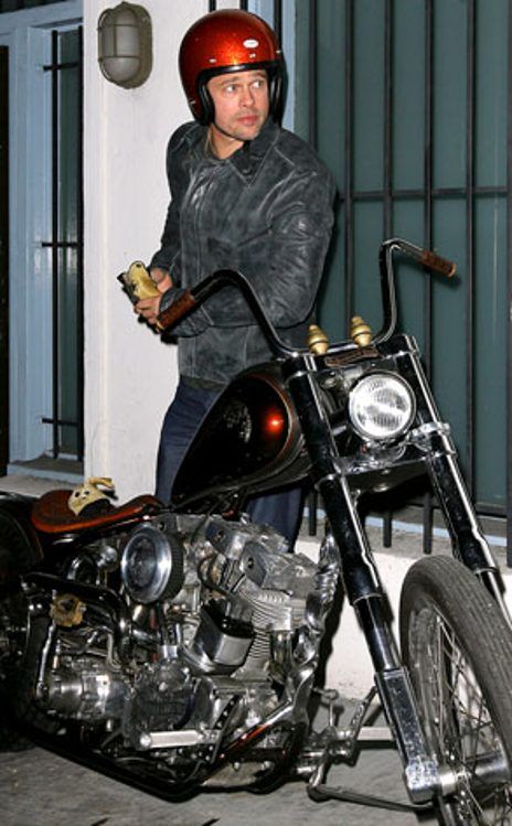 Detail Brad Pitt Harley Davidson Nomer 3