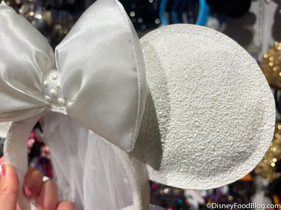 Detail Bride And Groom Mouse Ears Nomer 30