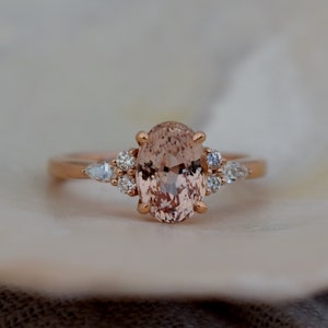 Detail Brilliant Earth Peach Sapphire Ring Nomer 24