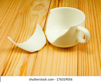 Detail Broken Cup Clipart Nomer 23