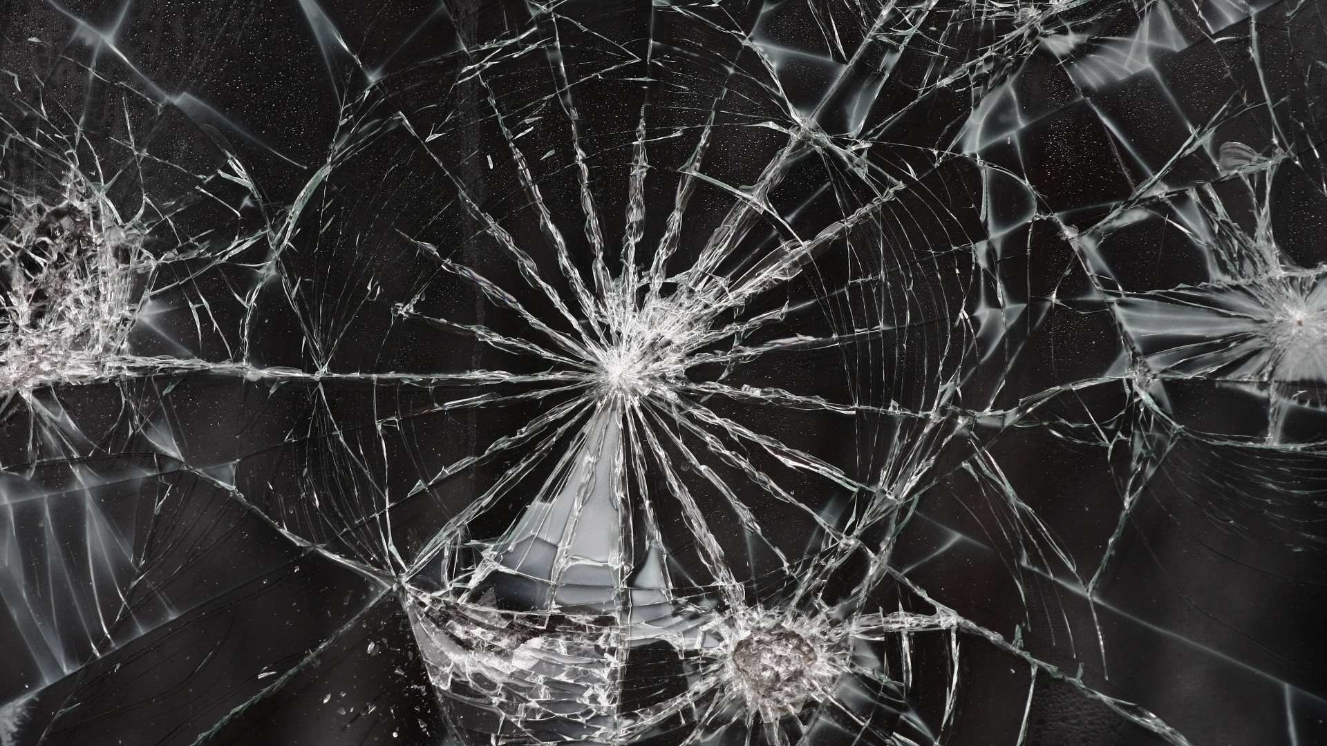 Detail Broken Screen Wallpaper Hd Nomer 54