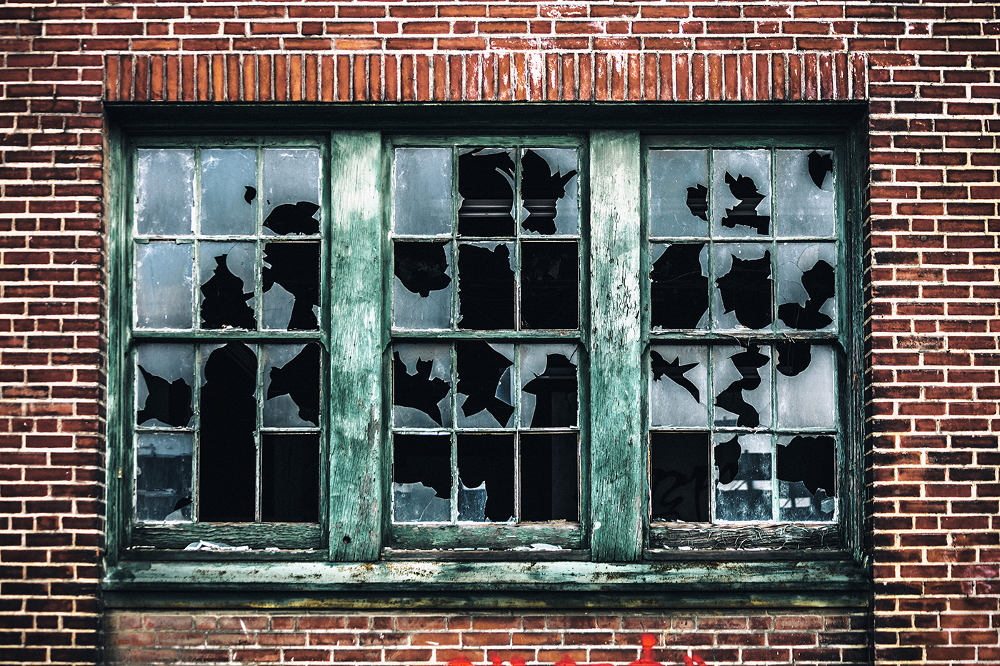 Detail Broken Window Pic Nomer 8