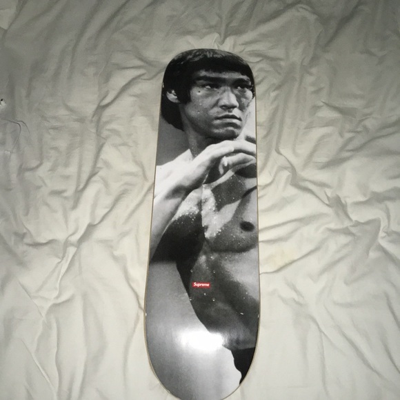 Detail Bruce Lee Skateboard Nomer 49