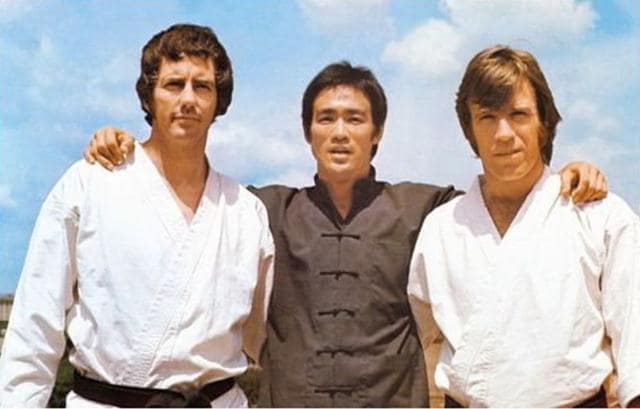 Bruce Lee Y Chuck Norris - KibrisPDR