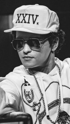 Detail Bruno Mars Wallpaper Iphone Nomer 11