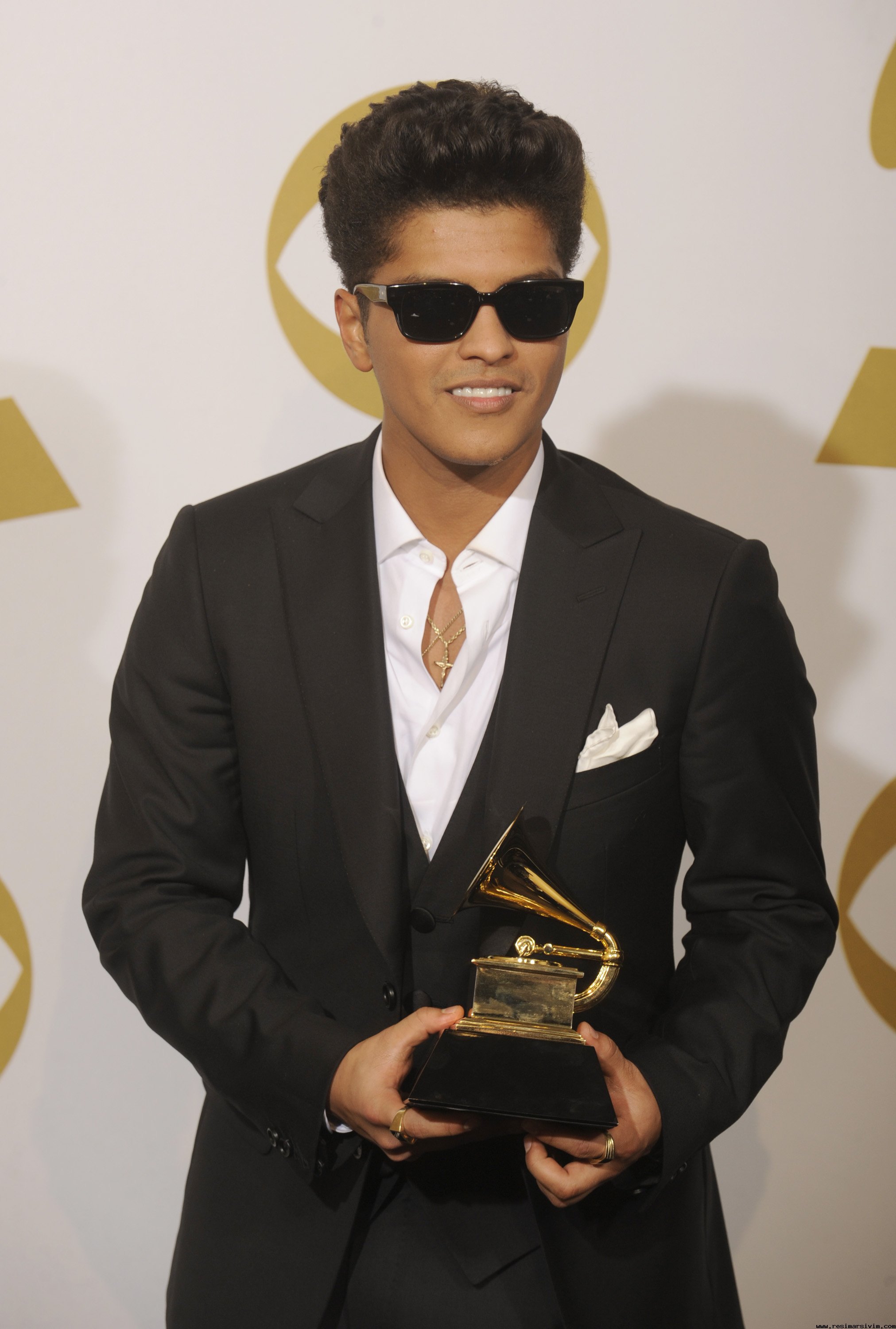 Detail Bruno Mars Wallpaper Iphone Nomer 46