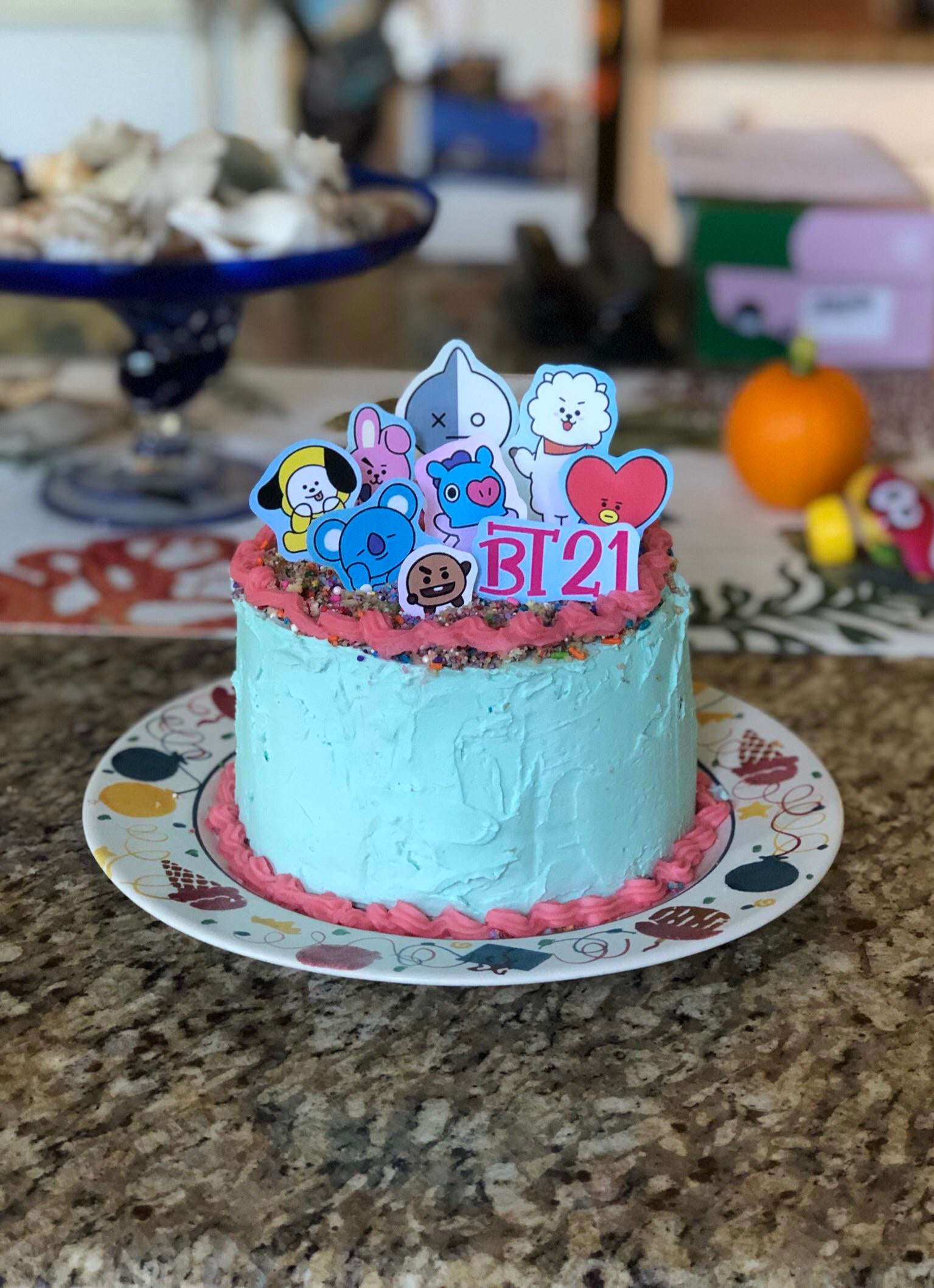 Detail Bt21 Birthday Cake Nomer 46