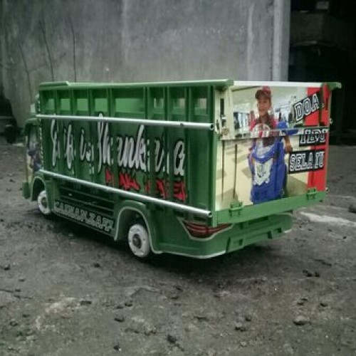 Detail Foto Truk Miniatur Nomer 29