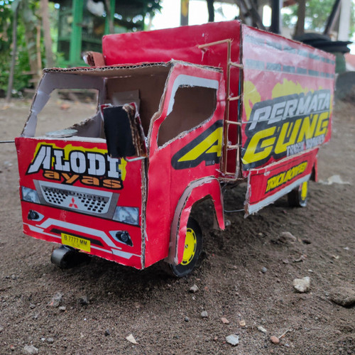 Detail Foto Truk Miniatur Nomer 34