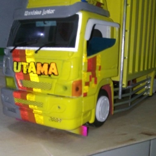 Detail Foto Truk Miniatur Nomer 42