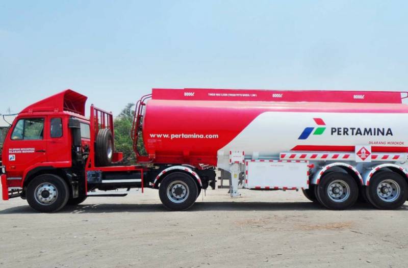 Detail Foto Truk Tangki Pertamina Nomer 14