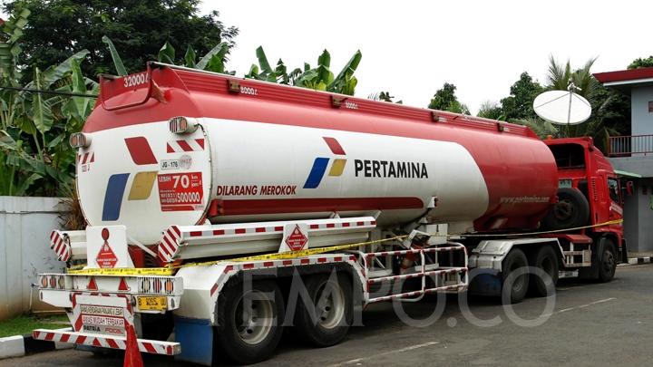 Detail Foto Truk Tangki Pertamina Nomer 22