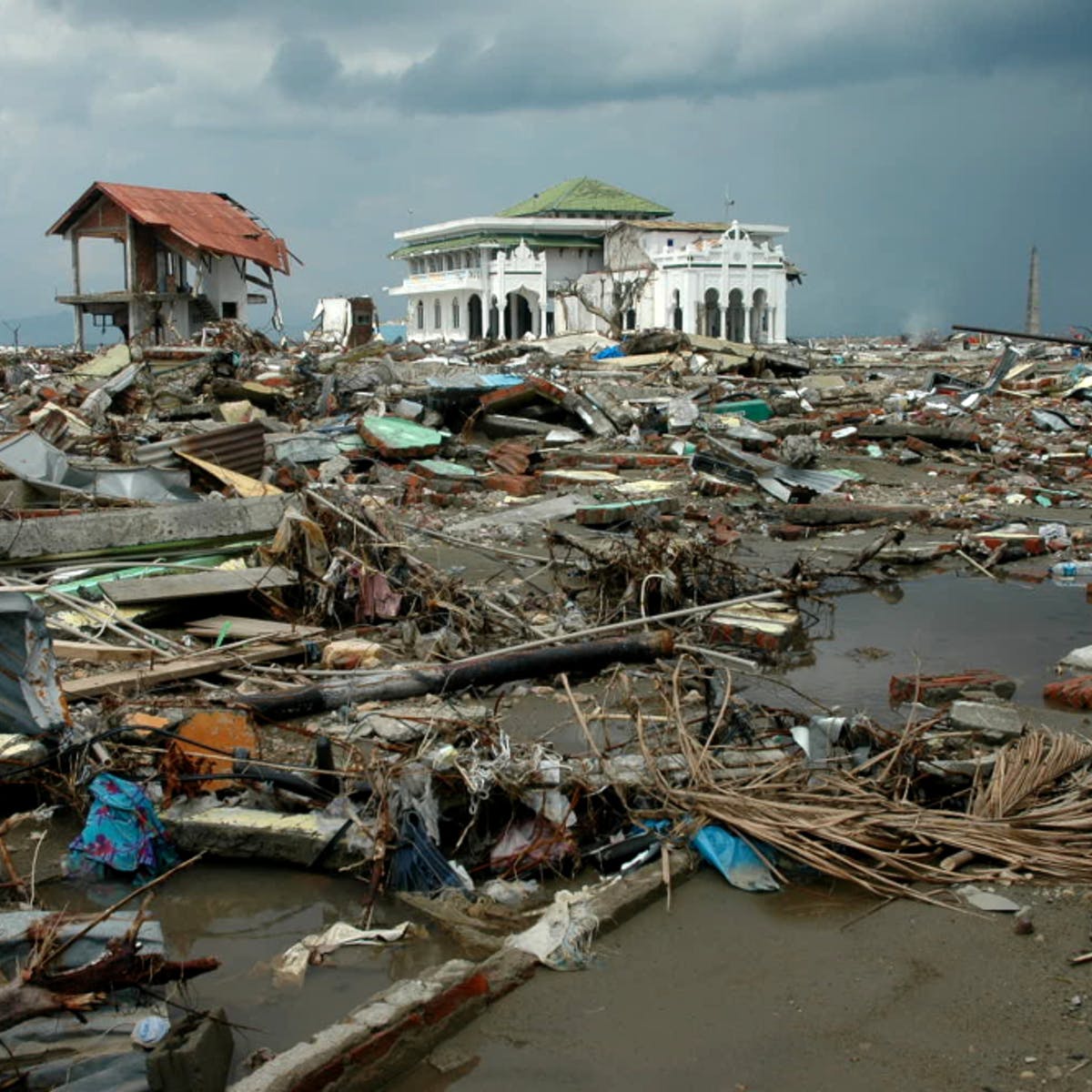 Detail Foto Tsunami Aceh Nomer 2