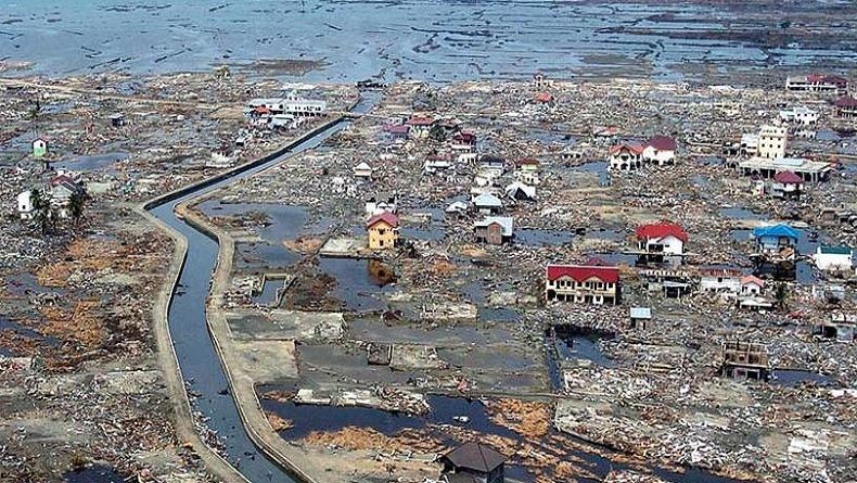 Detail Foto Tsunami Aceh Nomer 15