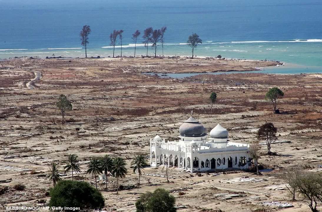 Detail Foto Tsunami Aceh Nomer 36
