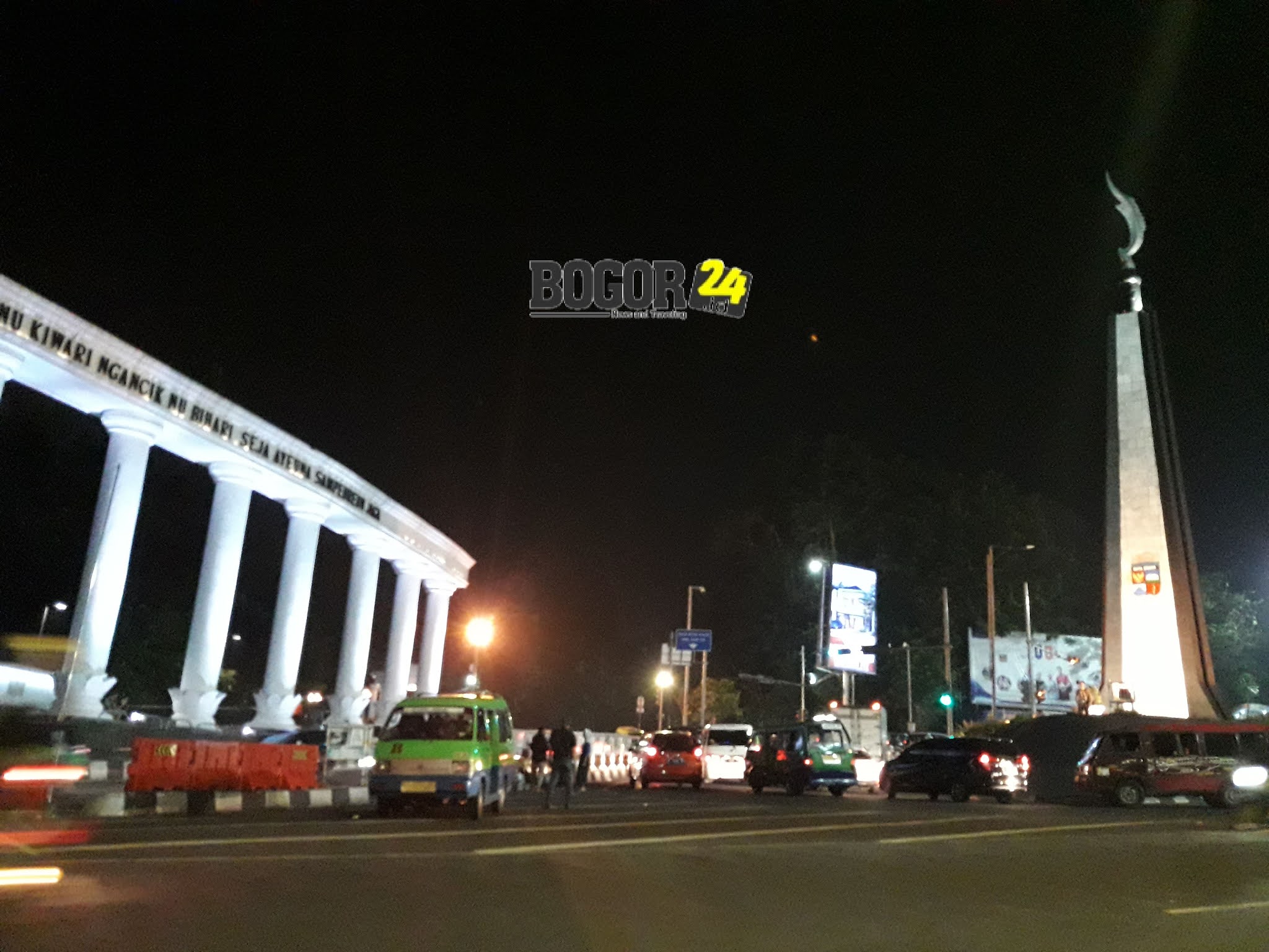 Detail Foto Tugu Kujang Bogor Nomer 17