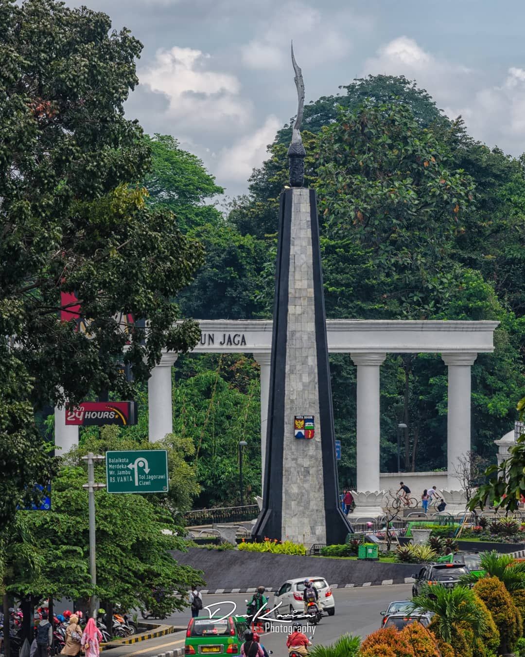 Detail Foto Tugu Kujang Bogor Nomer 5