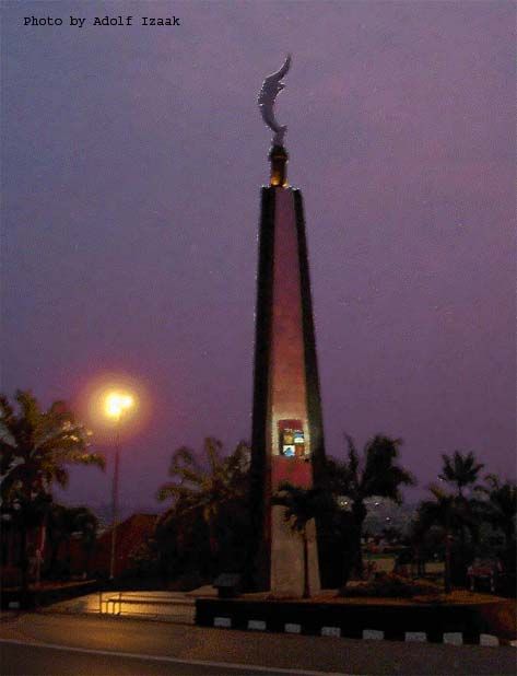 Detail Foto Tugu Kujang Bogor Nomer 40