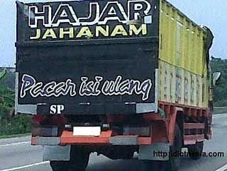 Detail Foto Tulisan Lucu Di Bak Truk Nomer 29