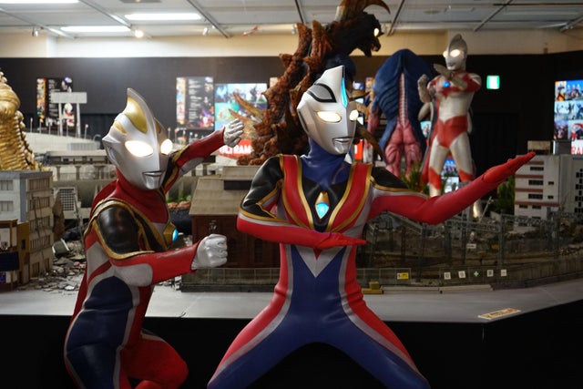 Detail Foto Ultraman Gaia Dan Agul Nomer 24