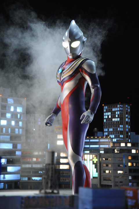 Detail Foto Ultraman Tiga Nomer 3