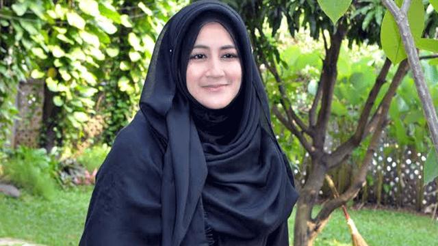 Detail Foto Umi Pipik Terbaru Nomer 28