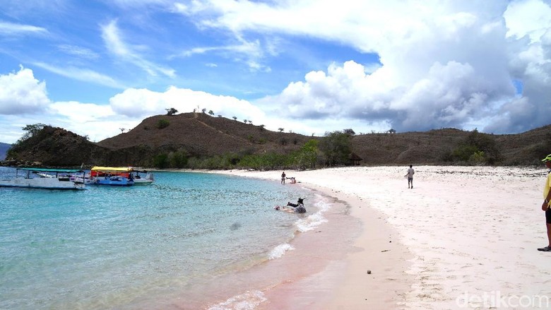 Detail Foto Unik Di Pantai Nomer 31