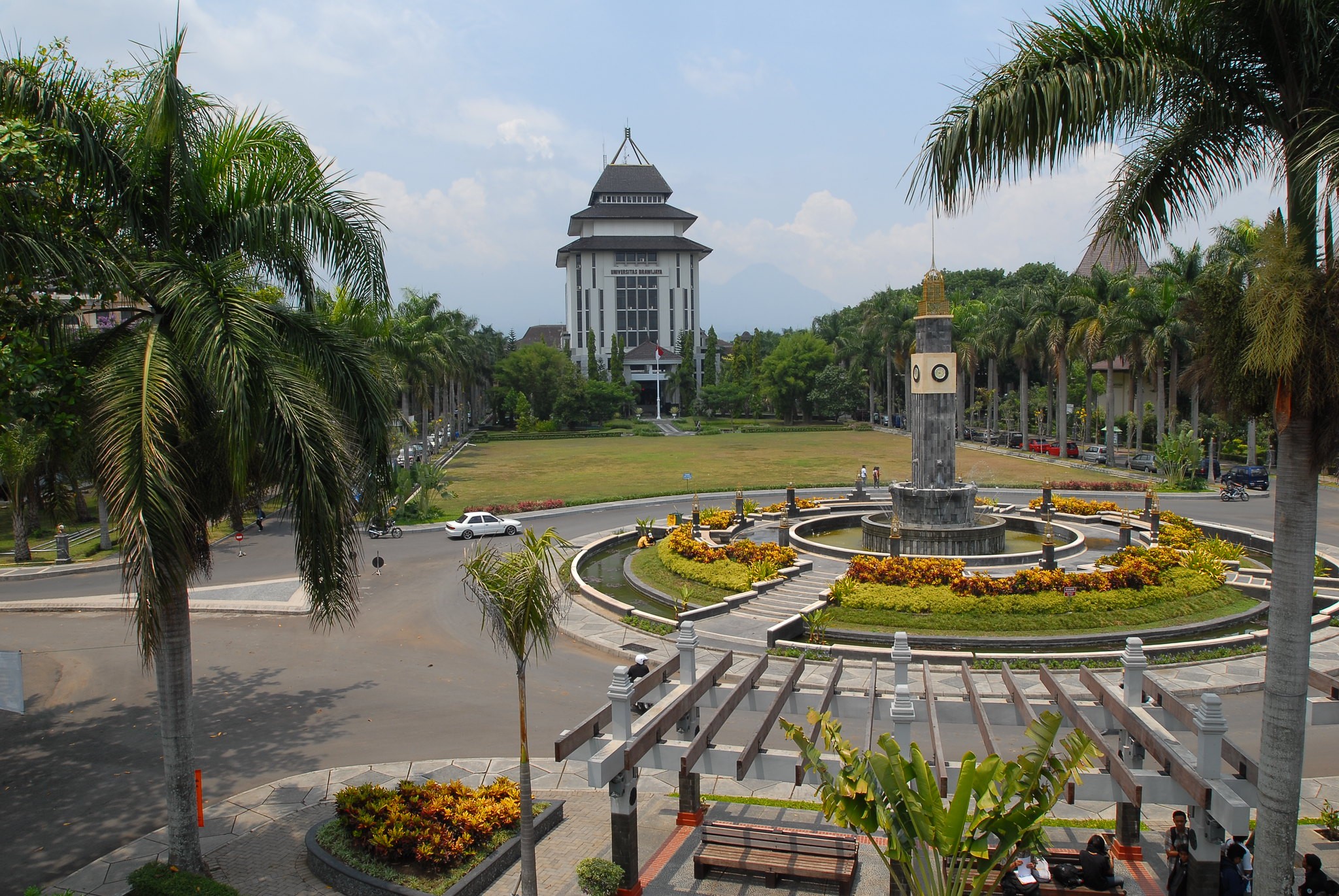 Foto Universitas Brawijaya - KibrisPDR