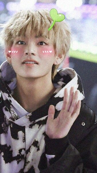 Detail Foto V Bts Cute Wallpaper Nomer 33