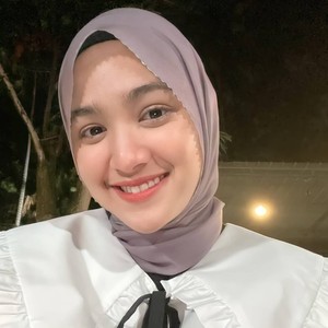 Download Foto Wajah Cantik Berjilbab Nomer 52