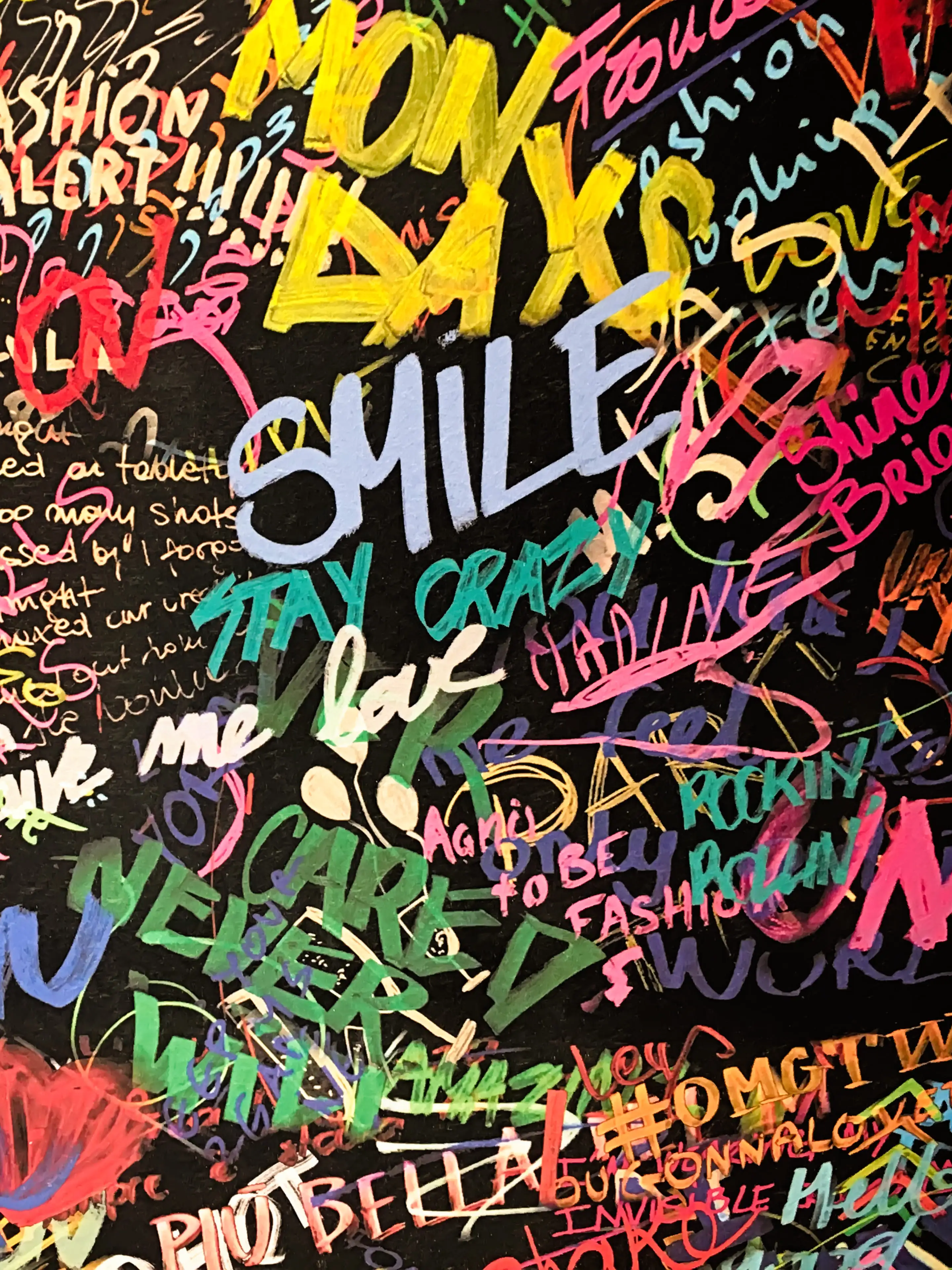 Detail Foto Wallpaper Graffiti Nomer 28