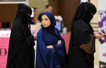 Detail Foto Wanita Arab Bercadar Nomer 30