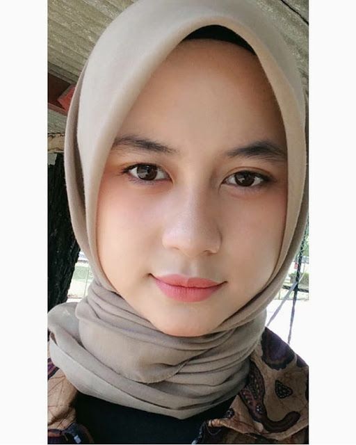 Detail Foto Wanita Berhijab Cantik Nomer 22