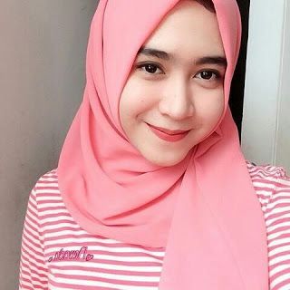 Detail Foto Wanita Berhijab Cantik Nomer 30