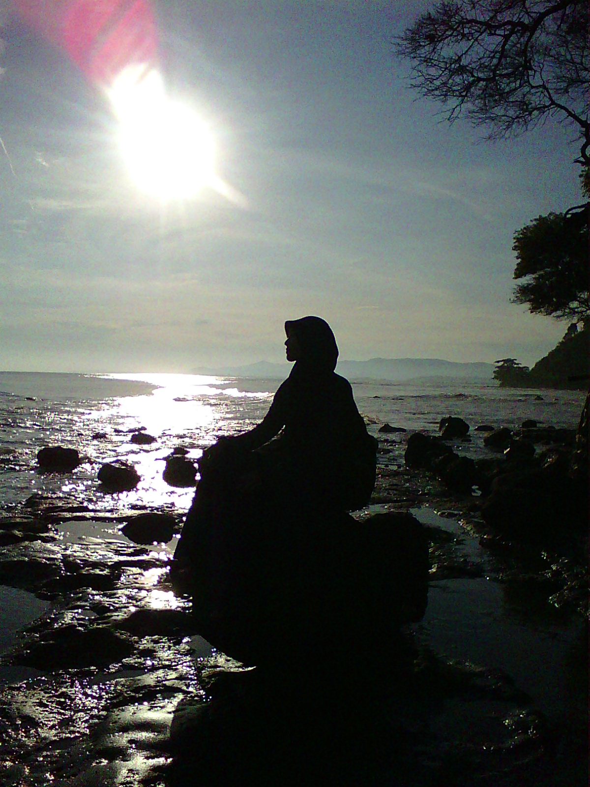 Detail Foto Wanita Berhijab Di Pantai Nomer 50