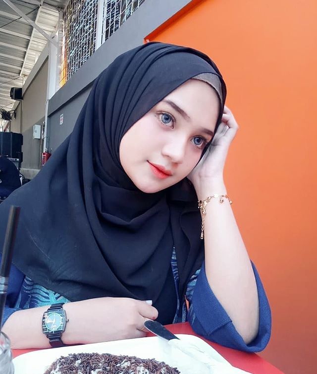 Detail Foto Wanita Berhijab Paling Cantik Nomer 13