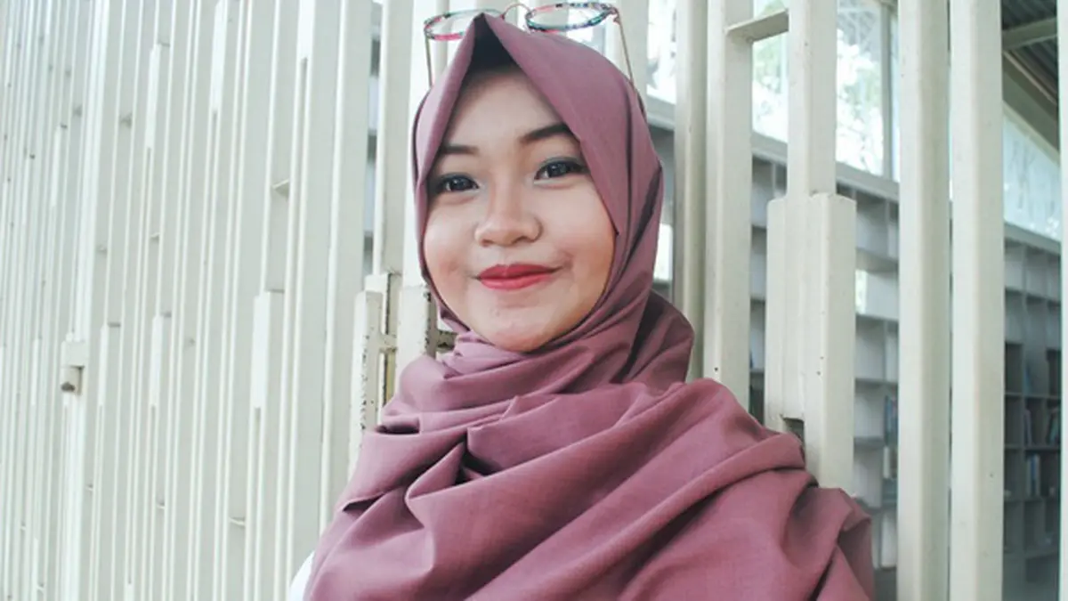 Detail Foto Wanita Cantik Berhijab Modern Nomer 18