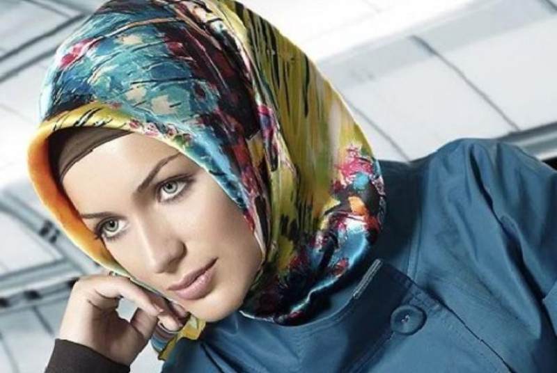 Detail Foto Wanita Cantik Berhijab Modern Nomer 27