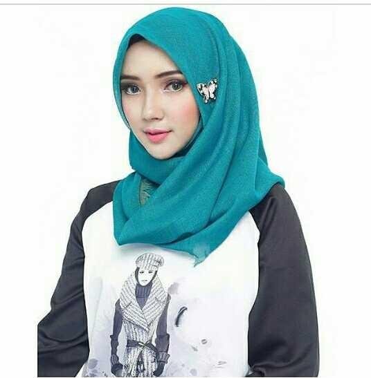 Detail Foto Wanita Cantik Berhijab Modern Nomer 40