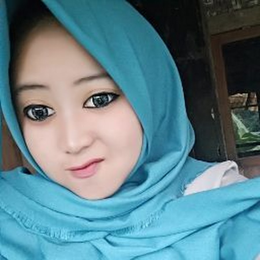 Detail Foto Wanita Cantik Berhijab Modern Nomer 45