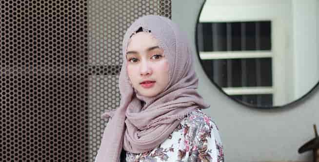 Detail Foto Wanita Cantik Berhijab Syari Nomer 55