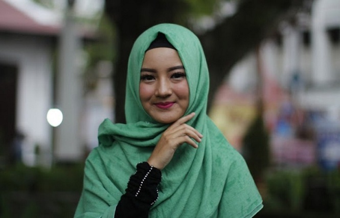 Detail Foto Wanita Sederhana Nomer 7