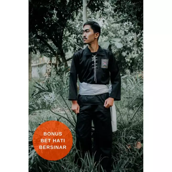 Detail Foto Warga Psht Nomer 16