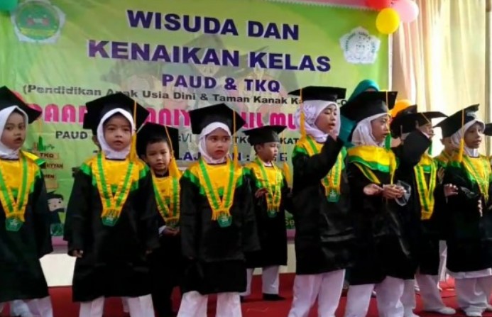 Detail Foto Wisuda Anak Paud Nomer 35